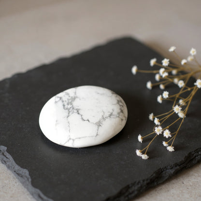 Pierre plate Howlite