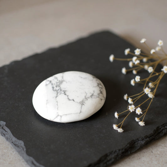 Pierre plate Howlite